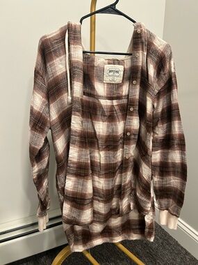 American Eagle Outfitters Brown and Cream Plaid Flannel Shirt